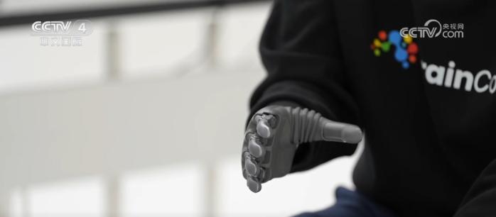 前沿技术集中爆发让“不可能”成为日常澳门新葡京网站解锁科技助残超有“智”(图6)